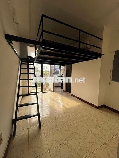 TRỌ BÌNH THẠNH 4TR7 CÓ BAN CÔNG CÓ GÁC