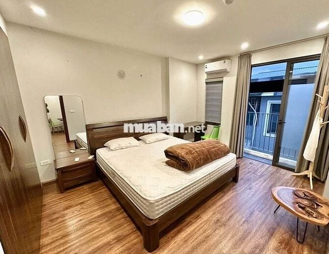 Cho thuê phòng 1 ngủ 1 khách - 50m2 - full đồ - ban công - 5 triệu/1T