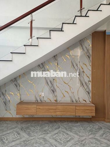Bán nhà 1 trệt 1 lầu mới xây hòa toàn ngay kcn mỹ phước