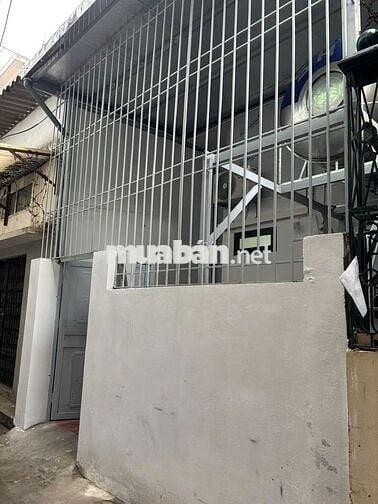 Cần cho thuê nhà khép kín đầy đủ thiết bị 