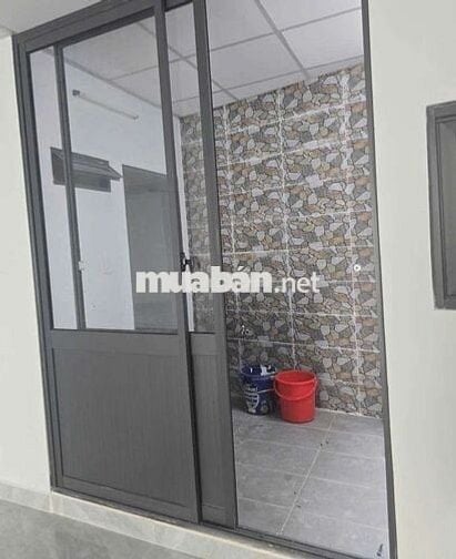 Cho thuê lầu 1 nhà Mặt tiền Hưng Phú, Quận 8 4,3x18m 2 phòng