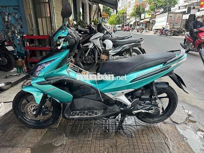 Honda Air Blade Tự động Xanh ngọc