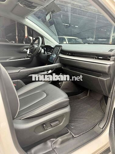 Hyundai Custin 1.5T đặc biệt 2024 Trắng