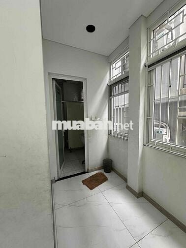 CHO THUÊ SÀN VĂN PHÒNG NGUYÊN TẦNG - DIỆN TÍCH 100m2 - GẦN ĐƯỜNG 30/4