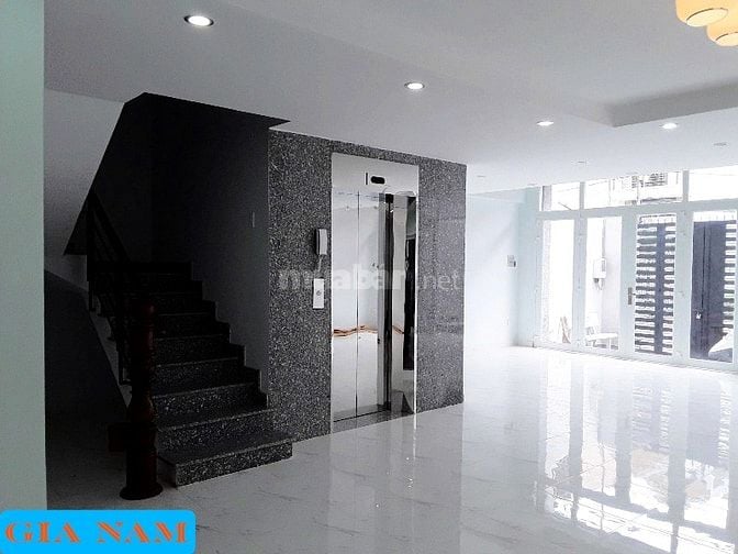 BÁN NHÀ MẶT TIỀN KINH DOANH : 384 - 386 CHỢ LỚN - P. 11 - Q. 6 - TPHCM