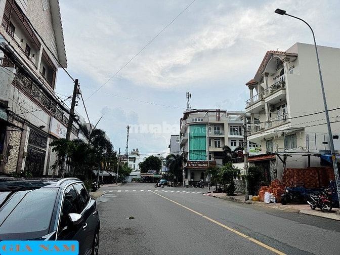 BÁN NHÀ MẶT TIỀN KINH DOANH : 384 - 386 CHỢ LỚN - P. 11 - Q. 6 - TPHCM