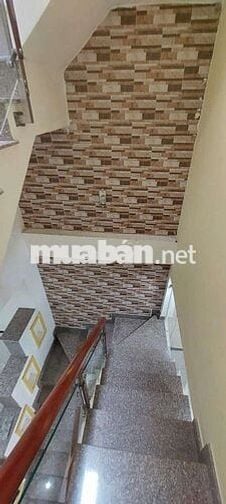 CHO THUÊ NHÀ 4×22  - Gần cây Xăng 61 Bà Điểm - HOCMON - GIÁ: 8 TRIỆU