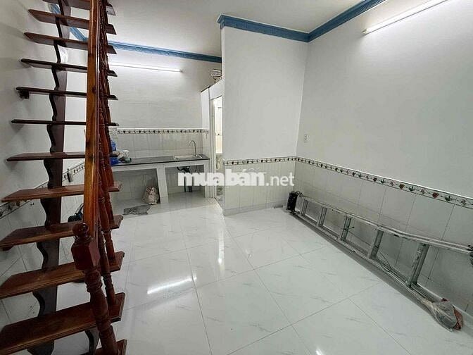 CHO THUÊ NHÀ NGUYÊN CĂN 1 TRỆT 1 LẦU NHÀ MỚI SẠCH ĐẸP GẦN TRUNG TÂM