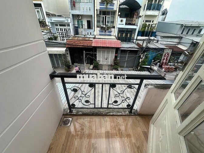 Bán nhà HXT 8m Phú Định - 71,4m² (4m x 17,89m) cách MT Phú Định 40m.