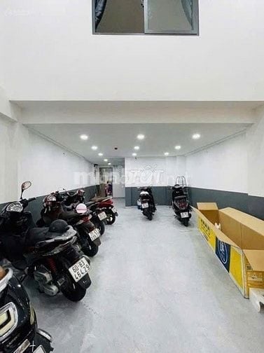 CHƯA TỚI 190 TRIỆU/M CÓ NHÀ MẶT TIỀN CỘNG HÒA,80 TRIỆU THÁNG,4 TẦNG