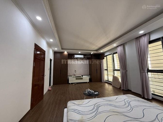 Hạ chào 2 tỷ nhà 6 tầng thang máy mới,ô tô vào nhà phố Đội Nhân dt 55m