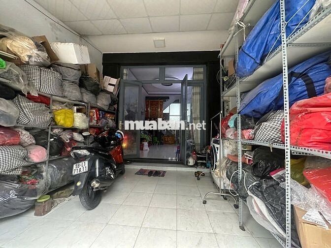 Bán nhà HXT 8m Phú Định - 71,4m² (4m x 17,89m) cách MT Phú Định 40m.