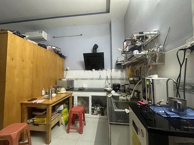 Bán nhà HXT 8m Phú Định - 71,4m² (4m x 17,89m) cách MT Phú Định 40m.