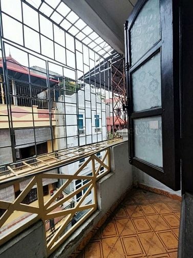 Cho thuê nhà ngõ ô tô tránh phố Núi Trúc, 20m2, 4 tầng, tiện kinh doan