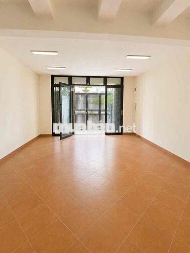 CHO THUÊ NHÀ MẶT TIỀN ĐƯỜNG SỐ LÂM VĂN BỀN -P TÂN QUY Q7