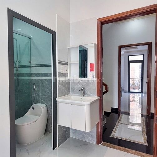 Bán nhà mới 4x13m hẻm xe hơi đường Phú Định, Quận 8 - Móng riêng cột r