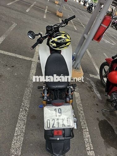 Honda Super Cub Trắng, Đen