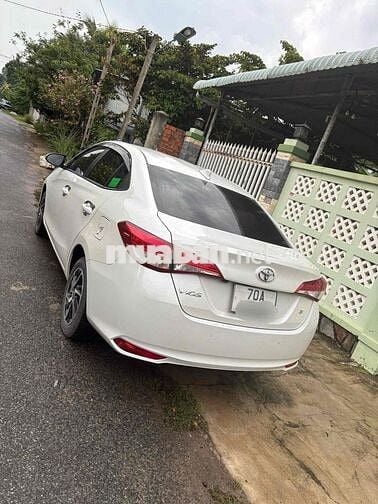 Toyota Vios E 2022 Số sàn 57000 km Trắng