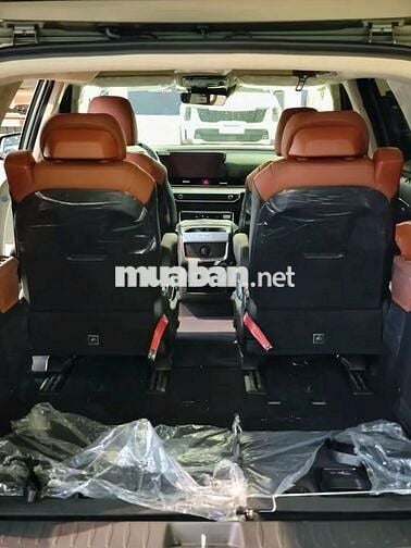 New Kia Carnival 2.2D Premium 7S 2026 Xanh rêu
