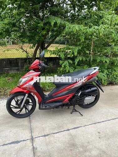 Suzuki Hazzate Gi Xe tay ga Đỏ
