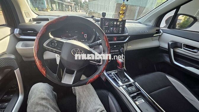 Toyota Veloz Cross, TOP, 2024 Đỏ 7 chỗ 17839 km