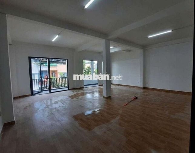 CHO THUÊ NHÀ 8X26(TRỆT+2LẦU+ST( SÀN TRỐNG SUỐT TÂY THẠNH TÂN PHÚ 
