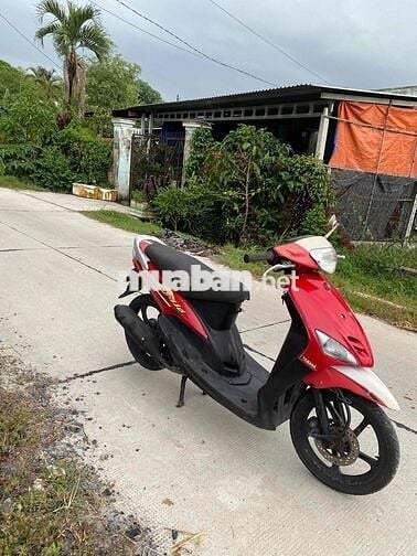 Xe tay ga Yamaha Mio đỏ