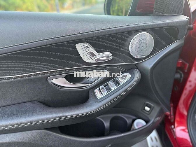 Mercedes-Benz GLC300 4Matic 2016 Đỏ 110,000km