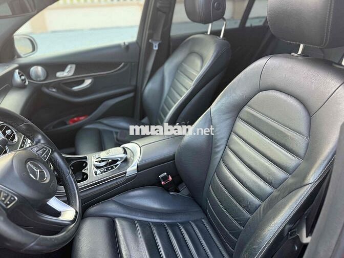 Mercedes-Benz GLC300 4Matic 2016 Đỏ 110,000km