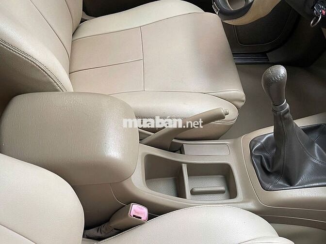 Fortuner máy dầu 2009 Số tay Bạc rất đẹp.