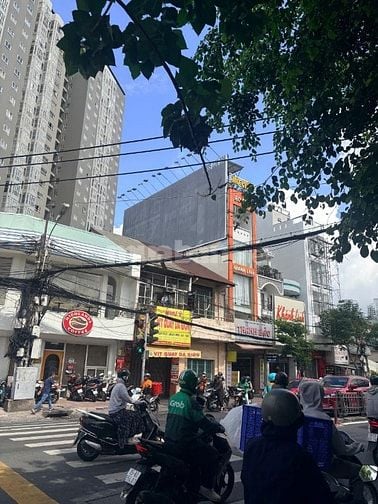 Bán Nhà Mặt Tiền Nguyễn Tất Thành đối diện cảng, Nhà 6 Tầng. Giá 37,5