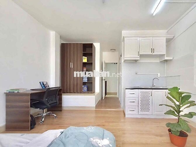 Studio cửa sổ siêu thoáng full nt ngay trung tâm tiện đi Q1, Q2