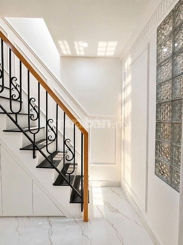 BÁN NHÀ NGUYỄN ĐÌNH CHÍNH QUẬN PHÚ NHUẬN