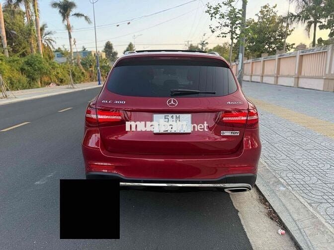 Mercedes-Benz GLC300 4Matic 2016 Đỏ 110,000km