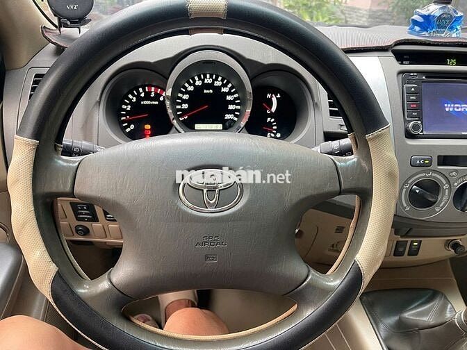 Fortuner máy dầu 2009 Số tay Bạc rất đẹp.