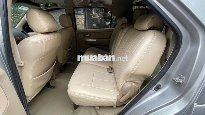 Fortuner máy dầu 2009 Số tay Bạc rất đẹp.
