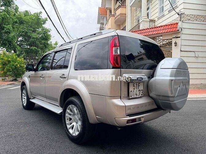 Ford Everest 2.5 máy dầu số sàn 7 chỗ 2014