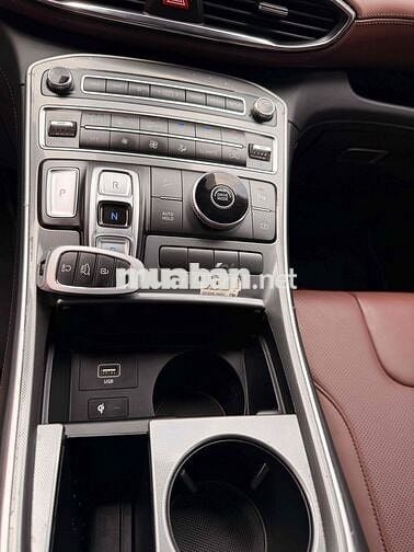 Hyundai SantaFe 7 chỗ màu Trắng