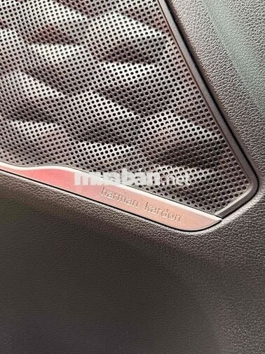 Hyundai SantaFe 7 chỗ màu Trắng
