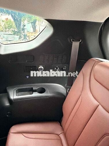 Hyundai SantaFe 7 chỗ màu Trắng