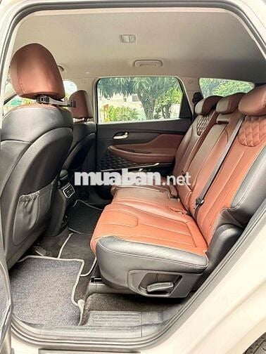 Hyundai SantaFe 7 chỗ màu Trắng