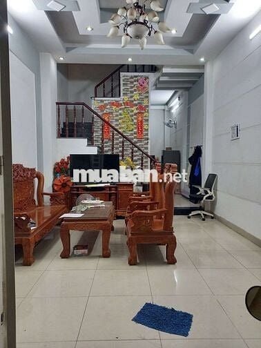 Nhà 1 trệt 2 lầu sân thượng full nội thất đường liên khu 4/5 BHH B