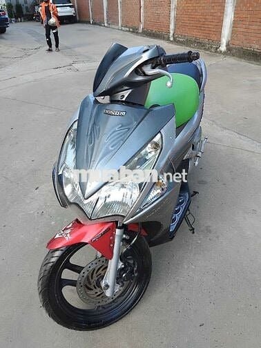 xe Honda Air Blade máy zin chất.còn mới