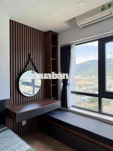 Bán căn hộ thương mại Oceanview - tầng cao  view núi và biển