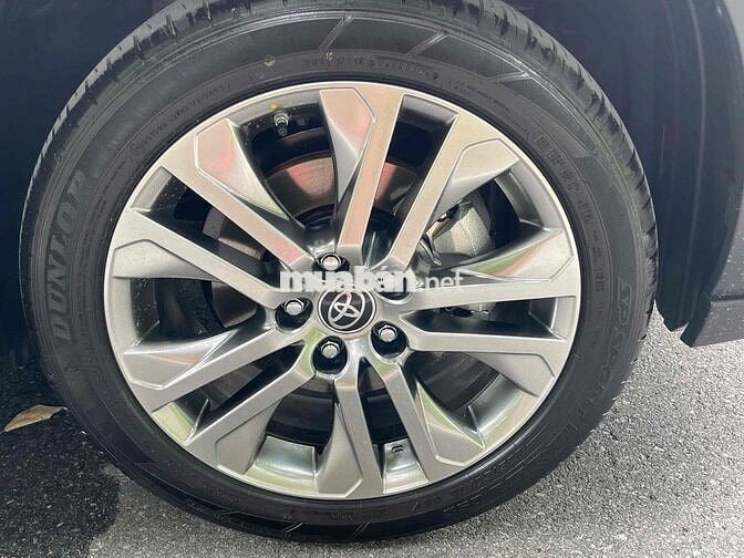 Toyota Innova Cross HEV 2026 Trắng 4000km