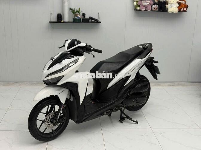 Vario màu trắng đời 2021 máy zin , xe nguyên zin