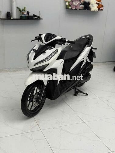 Vario màu trắng đời 2021 máy zin , xe nguyên zin