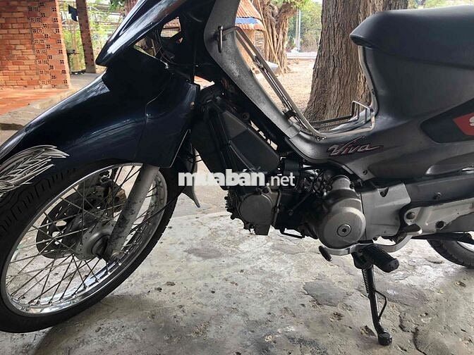 Suzuki Viva Xanh đen