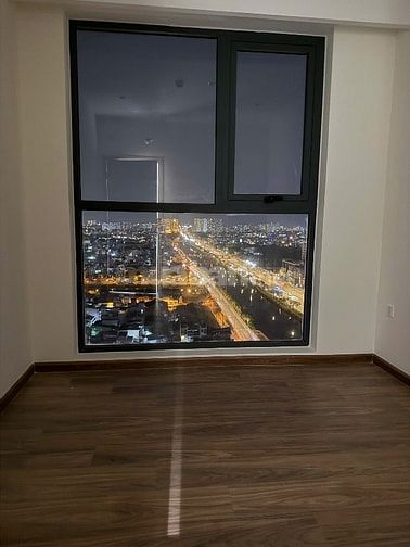 Cho thuê căn hộ 2 Phòng Ngủ, có Nội thất, View Bến Bình Đông rất đẹp