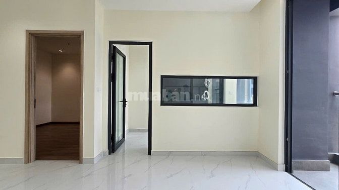 Cho thuê căn hộ 2 Phòng Ngủ, View Bến Bình Đông rất đẹp